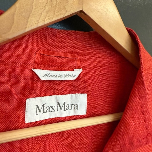 MaxMara sz. 8 vintage linen orange/red
Blazer Classic great vintage condition - Picture 3 of 15
